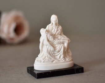 ヴィンテージ樹脂製ピエタ像 手彫り ミケランジェロ樹脂像