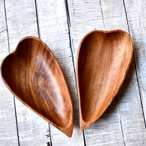 Vintage Two Wooden Bowl Fruit Serving Bowl Shape Of Heart Wooden Bowl Home Decor