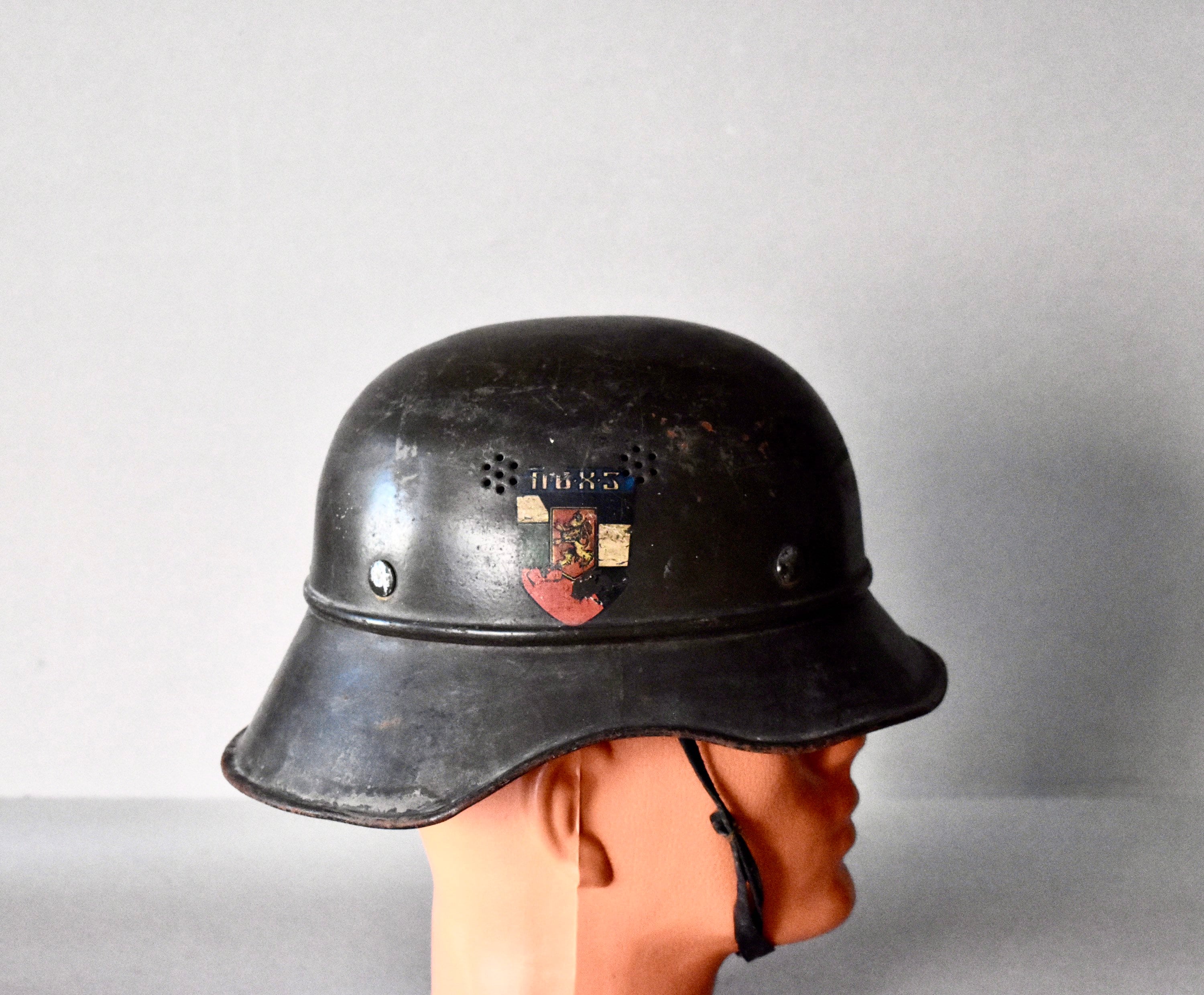 ブルガリア軍の対化学・防空用軍用ヘルメット（1941年） - Etsy 日本