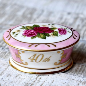 Boîte à bijoux vintage en porcelaine Polly Anna Boîte à bijoux dorée Rubis anniversaire