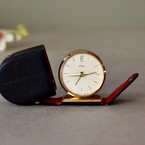 Horloge de voyage allemande vintage dorée - Réveil Emes Home Decor Clock in case