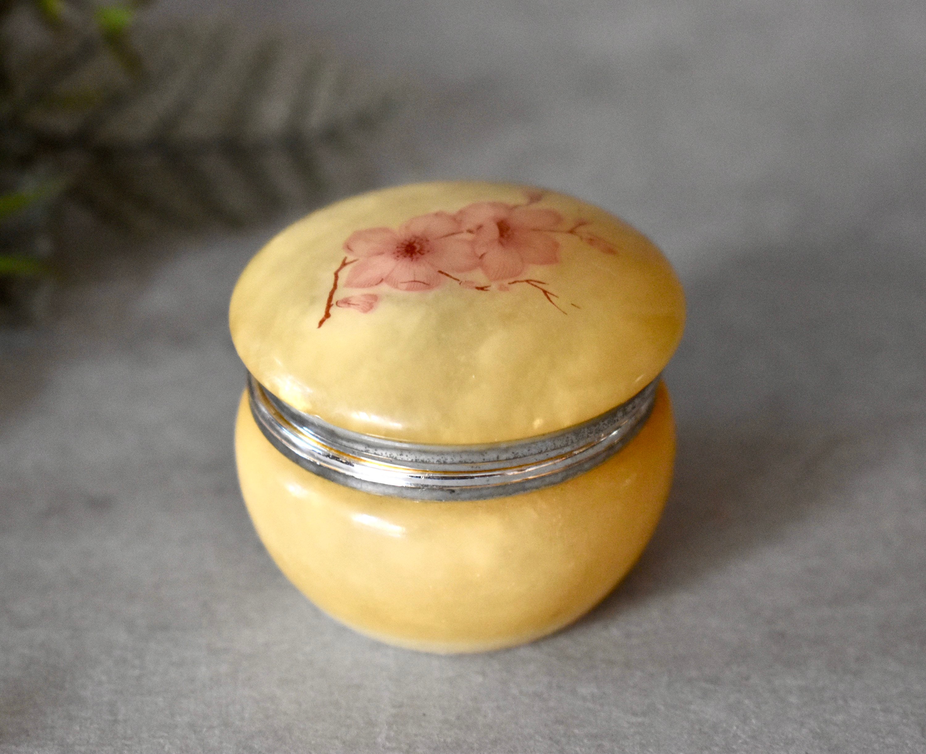 ビンテージ GENUINE ALABASTER イタリア製 ジュエリーボックス Vintage Hand Carved Genuine Alabaster Jewelry Box, Made in
