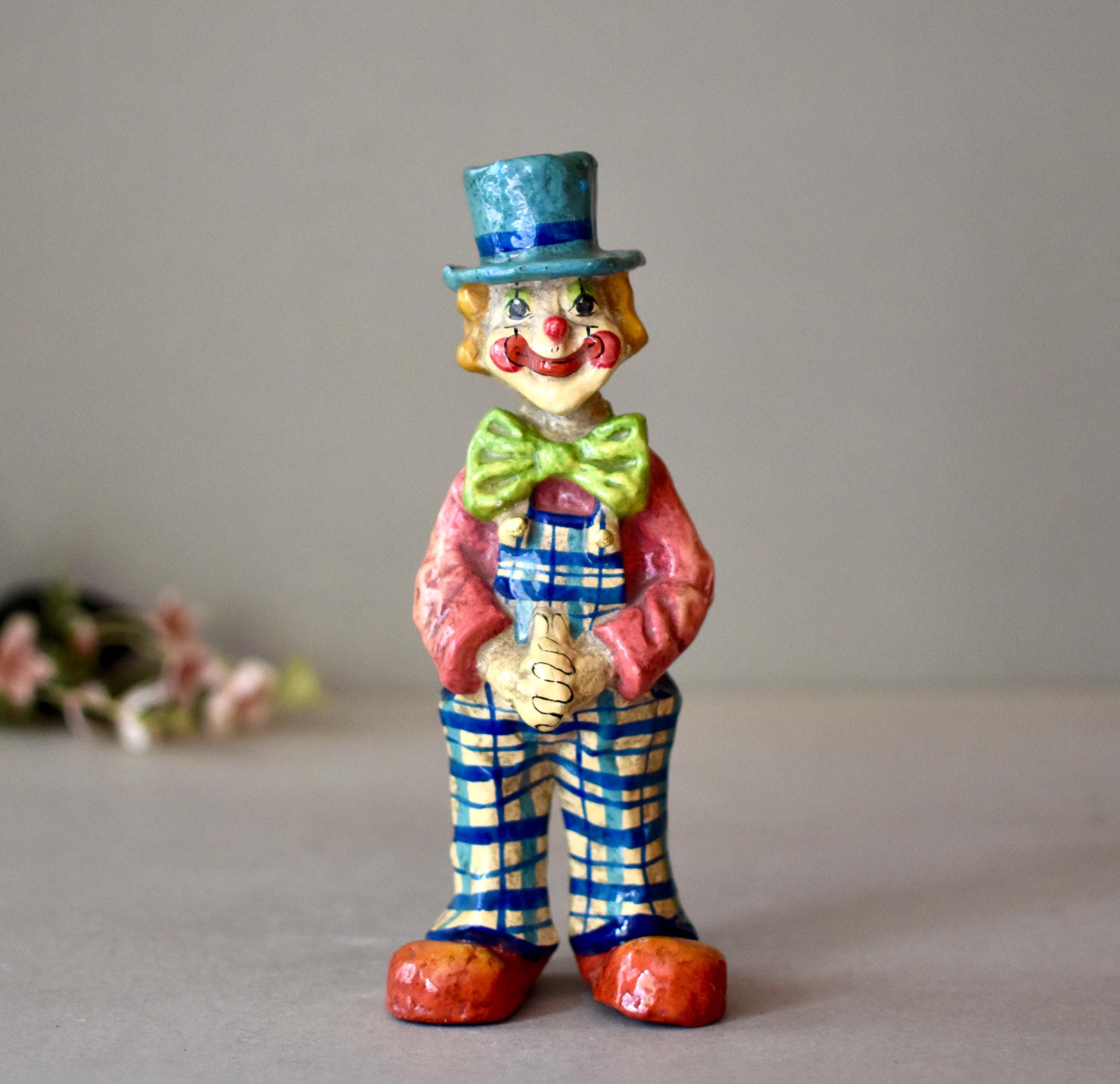 Figurine vintage de clown en papier mâché
