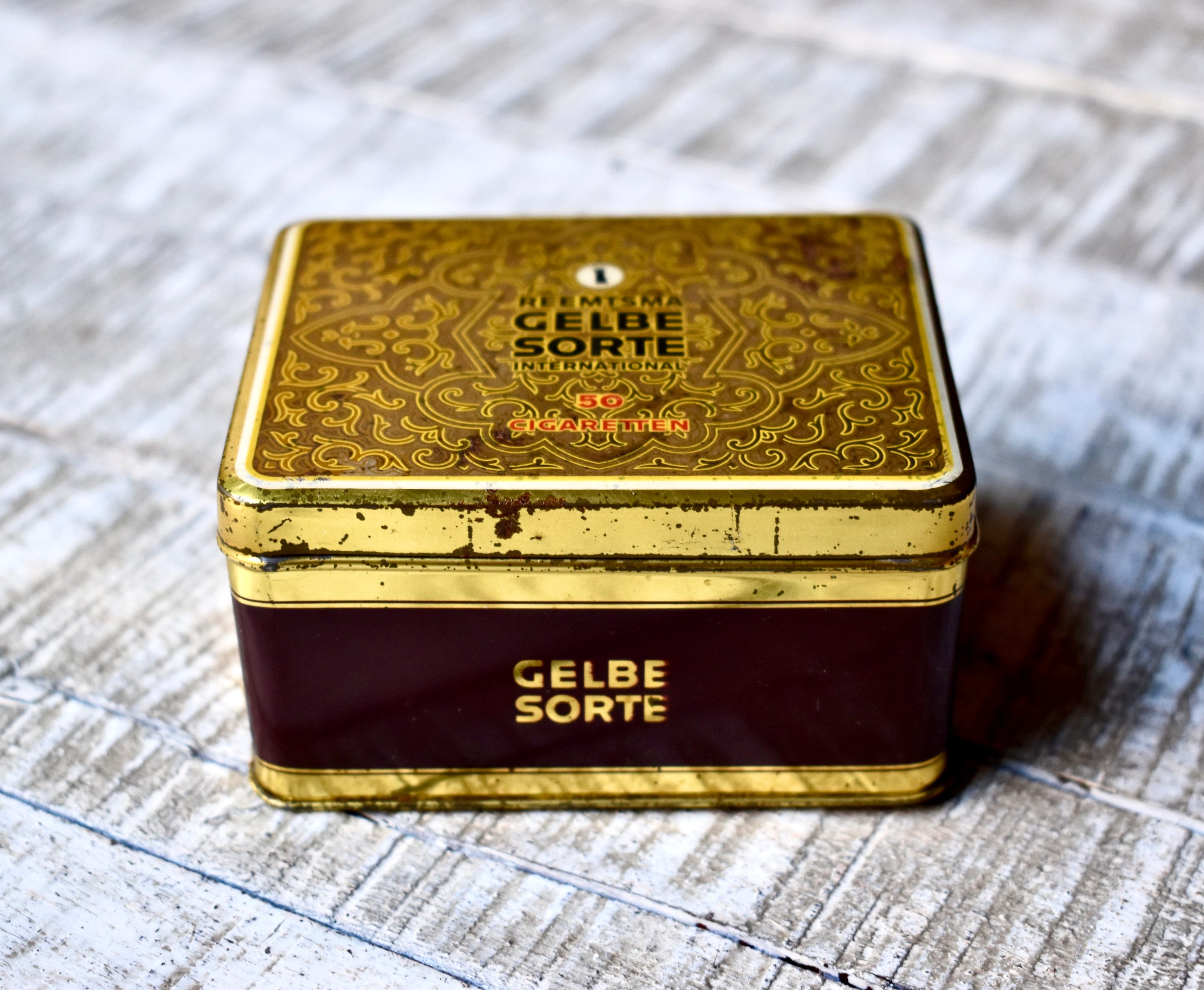 vintage tin cigarette box Metal Case Gold Men Tobacco Holder for 20s 85mm King Size Vintage State Express Cigarettes Metal