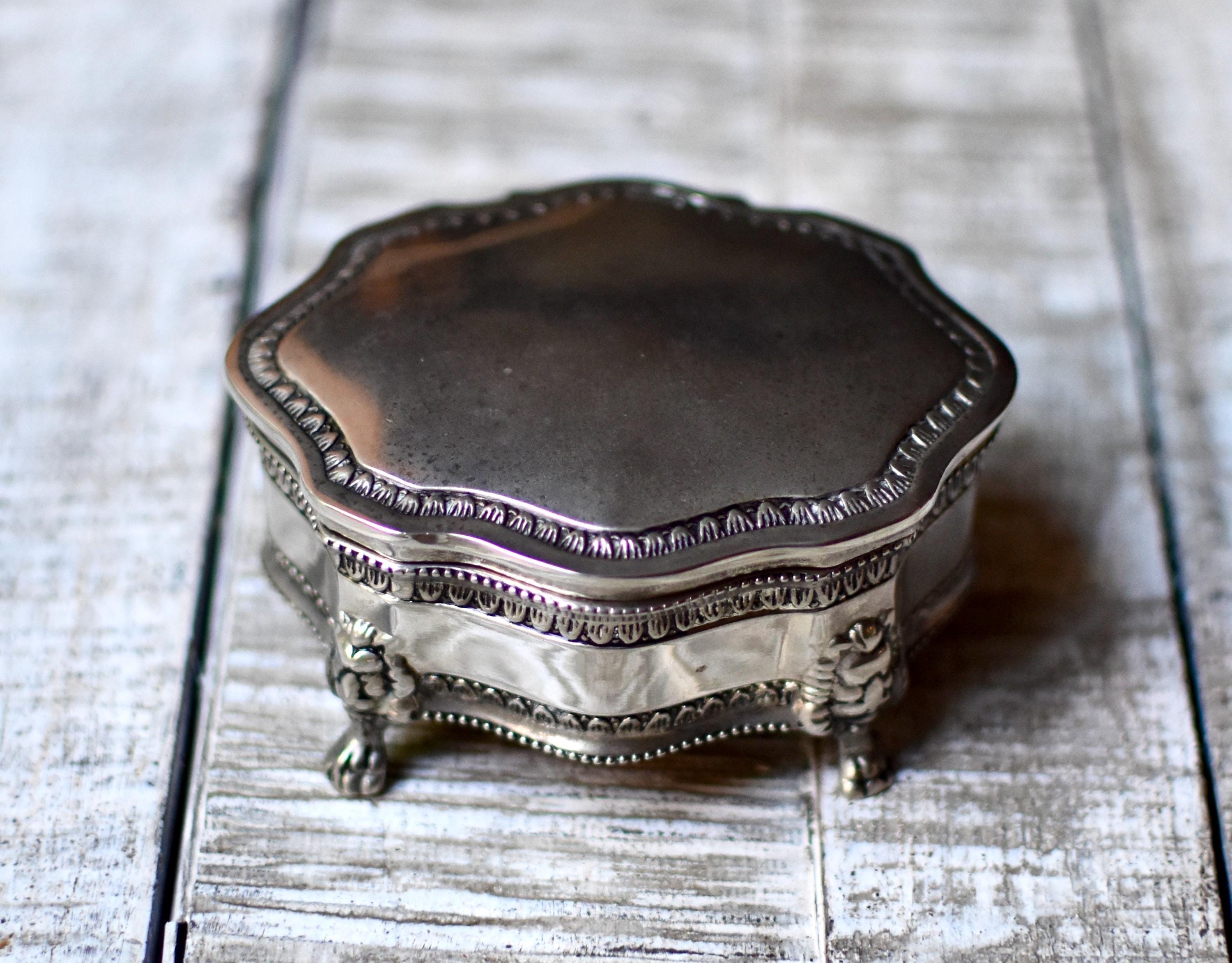 ヴィンテージメタルジュエリーボックス シルバーメッキ ヴィンテージ