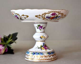 Antique Meissen Porcelain Augustus Rex Style 19th  Century Porcelain Bonbonniere