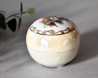 Vintage Porcelain Small Jewelry box Trinket box Vintage Gift Antiqes Porcelain Women’s Gift