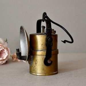 Lampada da minatori in ottone antico al carburo Lampada da minatori da collezione