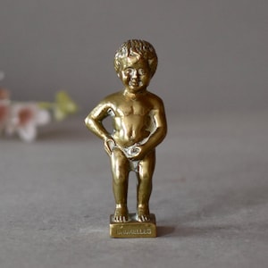 Vintage Bronze Statue Peeing Boy Bruxelles Collectable Bronze Figurine