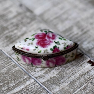 Vintage kleine porseleinen sieradendoos handgeschilderde bloemen vintage porseleinen sieradendoos cadeau