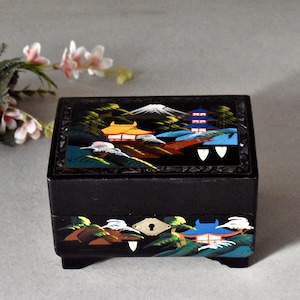 Vintage Wooden Japan Black Lacquer Jewelry Musical Mirror Jewelry Box
