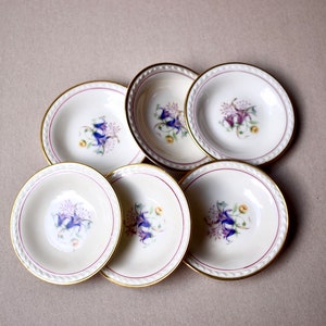 Vintage Six Small Porcelain Plates Flowers Plate Home Decor