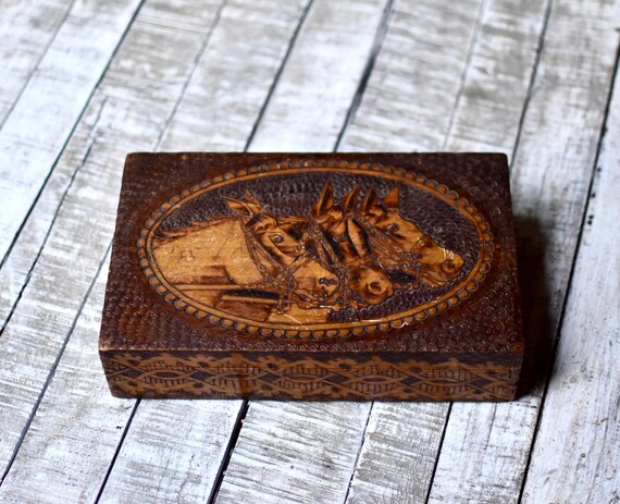 Antique  Wooden  Box Horse Pirographik Box Home Decor Antique Decor Bohemian Decor View 3