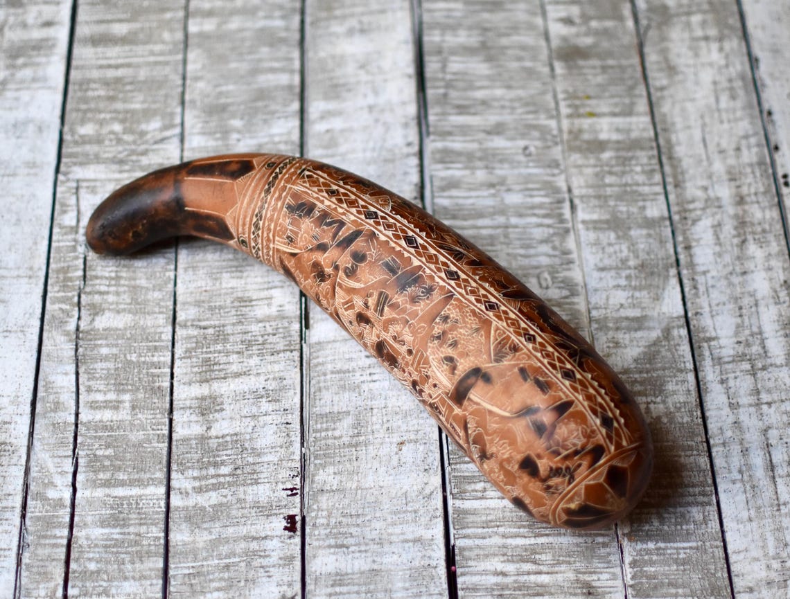 Vintage Peruvian Maracas Hand Carved Pumpkin Maracas Shaker, foto 3 di 5