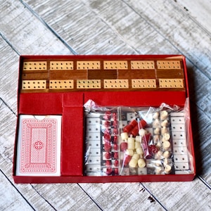 Jeu d'échecs vintage, jeu de dames, cribbage, jeux de société rétro