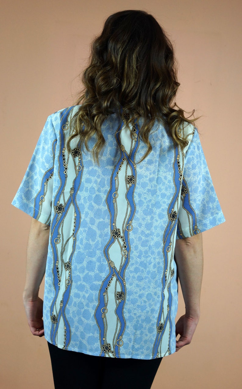 Beautiful Vintage blue and white shirt loose and Comfortable oversized Blouse abstract print from 80s