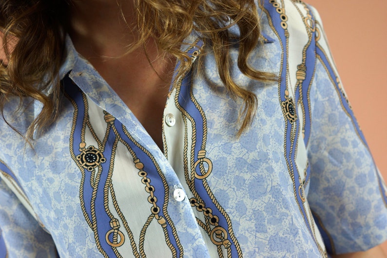 Beautiful Vintage blue and white shirt loose and Comfortable oversized Blouse abstract print from 80s