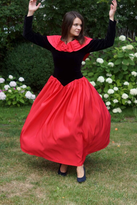 vintage prom dress, red and black dress off-should