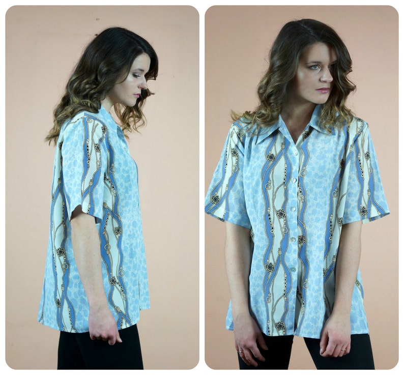Beautiful Vintage blue and white shirt loose and Comfortable oversized Blouse abstract print from 80s