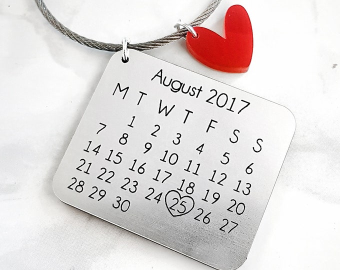 Calendar Keychain, Anniversary Keychain, Anniversary Gift, Couple Keychain, Boyfriend Gift, Hubby Gift, Gifts for Him, Personalized Keychain