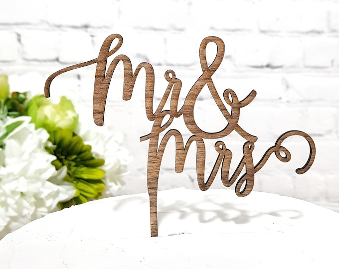 Mr & Mrs Cake Topper,  Wedding Cake Topper, Custom Cake Topper, Engagement Cake Topper, Calligraphy Cake Topper, Bridal Cake Topper