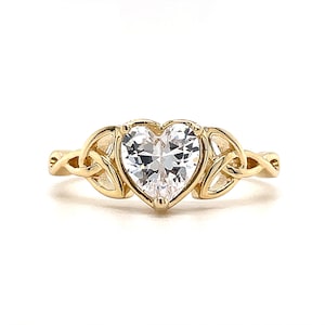 Heart Celtic Knot Promise Ring, Triquetra Ring Claddagh, Traditional Irish Ring, Engagement Ring, Heart Diamond Ring
