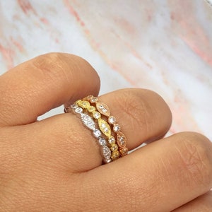 Alliance éternité Art déco en or jaune vermeil Alliance en argent sterling éternité Alliance Art déco avec diamants simulés