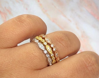 Anello eternity Art Déco in vermeil d'oro giallo: argento sterling con diamanti simulati