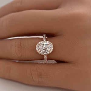Anello di fidanzamento ovale da 1,00 ct, anello di nozze con alone di diamanti ovali, argento sterling, anello di fidanzamento classico, anello di fidanzamento ovale semplice e delicato