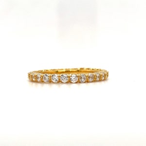 Alliance diamant éternité en argent sterling Alliance éternité Bague empilable Bague anniversaire Bague délicatesse minimaliste