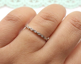 Anello Art Déco in argento massiccio, fede nuziale in argento sterling, piccolo e delicato anello eternity Art Déco, anello Art Déco con diamanti simulati