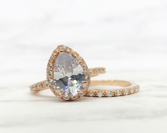 Ensemble de bagues halo en argent sterling moissanite poire 2,00 ct