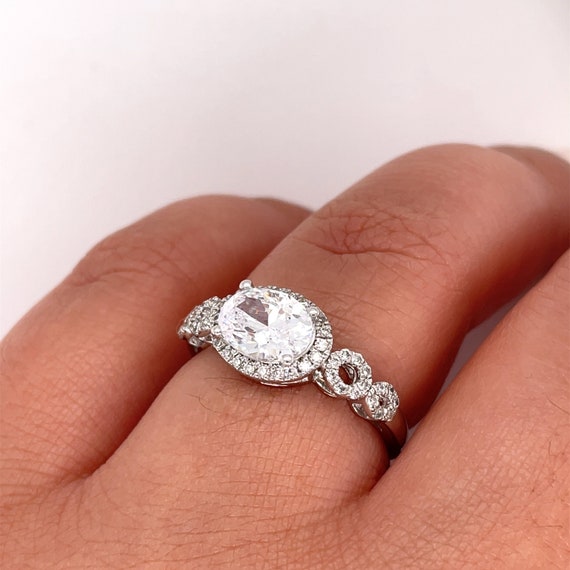 Zales Outlet 1-1/2 CT. T.W. Oval Diamond Sideways Past Present FutureÂ® Engagement  Ring in 14K White Gold (I/SI2) | CoolSprings Galleria
