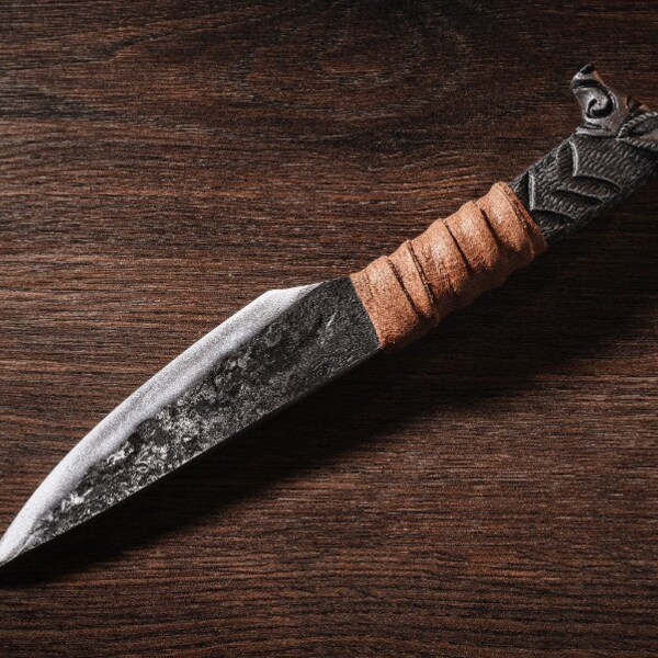 Hand Forged Viking Knife - 5.5'' Blade with Boar's Head Hilt - Pcket Dagger - Cosplay Item - Sharp Blade - Birthday  Gift - Medieval Weapon