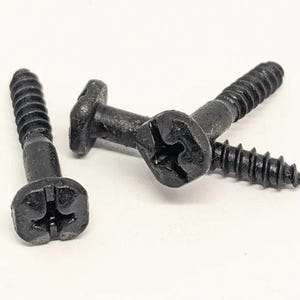 Pack of 40 Acorn Screws - Black - #6 X 7/8&quot;