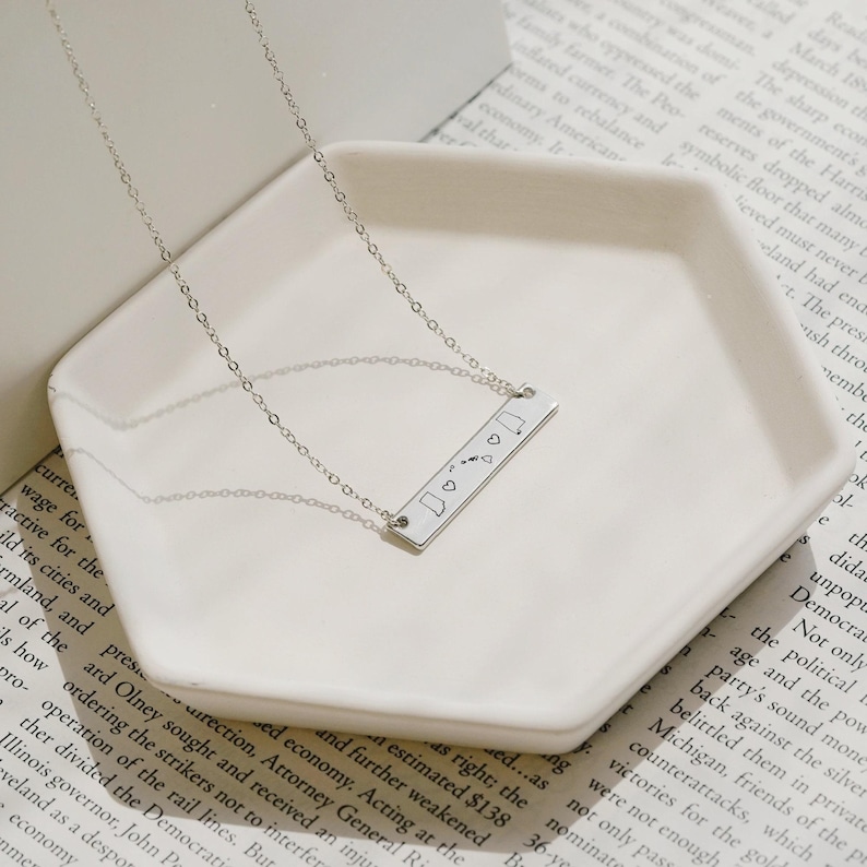 Multiple State Necklace for Long Distance, Custom States Countries Pendant, Waterproof Friendship Family Jewelry, Graduation Gift, FN-147 Bild 4