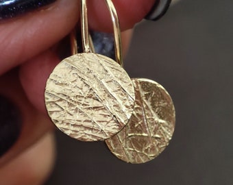 Gold circle disc earrings, Bark Textured Earrings, Gift for women, Dangle simple round modern earrings, Wood Texture jewelry, Minimal