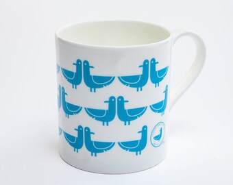 Bone China Mug Turquoise - "Oscar, Oscar, Everywhere"