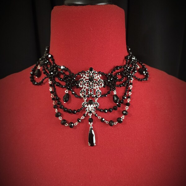 Gothic Wedding Necklace, Witch Necklace, Renaissance Faire, Medieval jewelry, Mourning jewelry, Vintage style collar, Rhinestone necklace