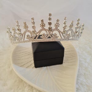 wedding tiara, silver crystal wedding tiara crown, crystal wedding crown, bridal crown, wedding for crown, bridal tiara