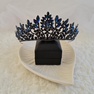 navy blue crown, tiara navy, bridal crown, wedding crown for bride, navy tiara, hair accessories, blue crystal tiara, bride hair accessories