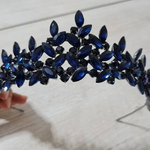 blue crystal tiara, navy blue crown, navy tiara, wedding hair accessories, dark blue crown, bridal crown, flowergirl crown, bridal tiara