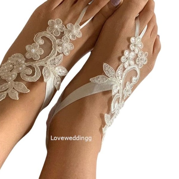 Wedding barefoot sandals, foot jewelry, beach Wedding sandals, wedding ivory sandals, pearly sandals, wedding accessories, bride accessories