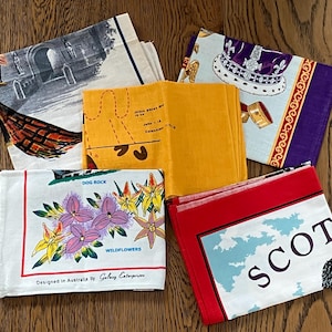 Vintage souvenir Bulk Lot 5 Collectable Tea Towels. Souvenir.Australia England tea-towels./13