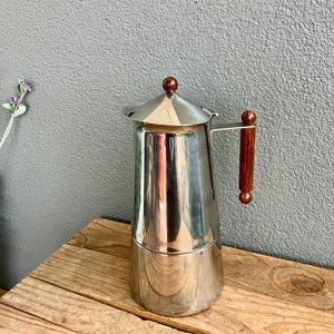 Cafetière Tracanzan Alfa avec cuisinière au design rétro en excellent état. Présentoir design italien rétro Mid-Century