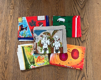 Vintage souvenir Bulk Lot 5 Collectable Tea Towels. Souvenir.Australia England tea-towels./13