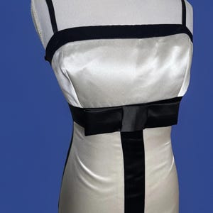 Vestido vintage sin tirantes BCBG Max Azria color marfil / Boda / Inspirado en Chanel / Lujoso imagen 10