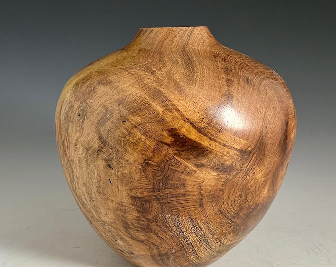 Apple Burl Vase/Hollow form