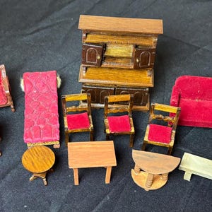 Half scale dollhouse furniture lot