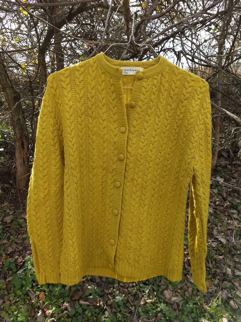 Vintage mustard yellow button up cardigan * hippie boho fall cozy sweater 60/'s 70/'s hipster * Super cute